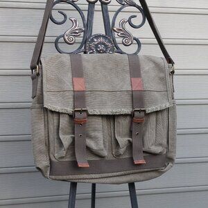 14.5" Casual Style Canvas Messenger Bag C39LG